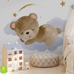 Fototapeta dla dzieci na wymiar - Słodki Śpiący Niedźwiadek – Akwarelowy mural z misiem na chmurce, beżowa dekoracja do pokoju niemowlęcego, magiczne niebo i złote gwiazdy, styl boho do sypialni dziecka