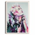 plakat-drewniana-ramka-przod-kobieta-rock-star.webp