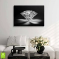 obraz-na-plotnie-diament-brylant-czarno-bialy-wnetrze.webp