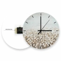 zegar-botaniczna-laka-w-bezu-30x30-kolo-kreski-mechanizm.webp