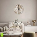 zegar-duzy-kwiat-na-przetartym-tle-30x30-kolo-cyfry-wnetrze.webp