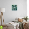 zegar-30x30-kwdrat -cyfry-biale-wnetrze -zielone-abstrakcyjne-fale.webp
