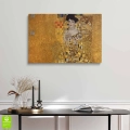 obraz-na-szkle-akrylowym-gustav-klimt-zlota-adela-reprodukcja-wnetrze.webp