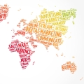 Fototapeta-Biała-mapa-świata z-kolorowych-napisów-Fragment.jpg