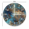 Zegar-30x30-kolo-cyfry-biale-wymiary-struktura-granitu-z-refleksami-pomaranczy-i-turkusu (2).webp