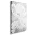obraz-na-plotnie-z-bialymi-kwiatami-na-teksturowym-szarym-bok-pion.webp