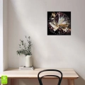 Zegar-30x30-kwdrat-cyfry-wnetrze-basniowy-czerwony-kwiat.webp