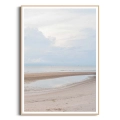 Plakat - Pejzaż Plaży z Morzem, Piaskiem i Chmurami drewniana ramka