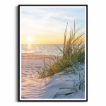Plakat - Zachód słońca nad morzem I - pejzaż z wydmami i trawami w stylu skandynawskim i boho do salonu, sypialni lub łazienki