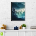 plakat-czarna-ramka-wnetrze-mglisty-las-w-gorach-II.webp