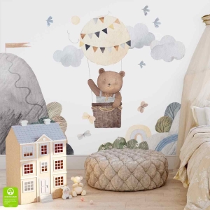 Fototapeta na wymiar: Miś w Balonie, Tęcza i Chmury – Styl Skandynawski i Boho, Pokój dziecka i sypialnia dziecięca, Pastelowa Beżowo-Błękitna, Akwarelowa dekoracja XXL