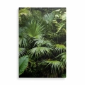 obraz-na-plotnie-gesta-dzungla-zielone-liscie-palmy-3D-przod-pion.webp