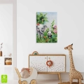 obraz-na-szkle-akrylowym-slodkie-zwierzeta-safari-wnetrze-pion.webp