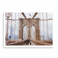 plakat-bez-ramy-spacer-po-moscie-brooklyn-bridge.webp