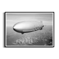 Plakat-USS-Macon-nad-Nowym-Jorkiem-czarna-rama_web.webp