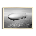 Plakat-USS-Macon-nad-Nowym-Jorkiem-zlota-rama_web.webp