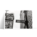 Plakat-wall-street-w-szarosciach-bok_web.webp