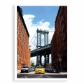 Plakat-zolta-taksowka-na-tle-manhattan-bridge-bez-ramy_web.webp