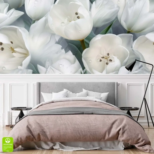 fototapeta-na-wymiar-biale-tulipany-elegancka-dekoracja-do-sypialni.webp