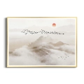 plakat-zlota-ramka-pejzaz-gorski-w-odcieniach-bezu--z-mgla-i-ptakami_webp.webp