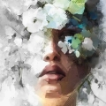 zestaw-2-plakatow-portrety-kobiet-kwiaty-modern-art-salon-fragment_web.webp