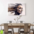 obraz-na-szkle-akrylowym-oblicze-kobiecego-piekna.webp