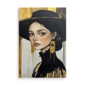 Obraz-na-plotnie-pion-zlota-elegancja-portret-kobiety-w-czarnym-kapeluszu_web.webp