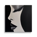 Obraz-na-plotnie-kwadrat-minimalistyczny-portret-kobiety_web.webp