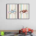 zestaw-2-plakatow-dzieciecych-autka-paski-retro-vintage-pokoj-chlopca-wnetrze_web.webp