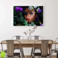 obraz-na-szkle- kobieta-w-kwiatach.webp
