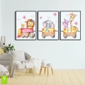 czarna-wnetrze-pociag-zwierzatka-safari-lew-slon-zyrafa-kolorowe-boho-pokoj-dziecka_web.webp