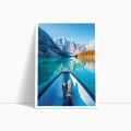 zestaw-2-plakatow-gorskie-jezioro-moraine-kajak-turkus-fiolet-salon2_web.webp