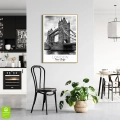 plakat-zlota-wnetrze-londyn-tower-bridge-nowoczesna-dekoracja-salon-kuchnia-jadalnia_web.webp