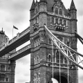 plakat-fragment-londyn-tower-bridge-nowoczesna-dekoracja-salon-kuchnia-jadalnia_web.webp