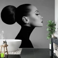 fototapeta-do-sypialni-portret-kobiety-czarno-biala-wnetrze2_web.webp