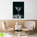 obraz-na-szkle-kieliszek-we-wnętrzu.webp