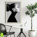 plakat-zlota-wnetrze-kobieta-portret-kobiety-profil_web.webp
