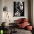 plakat-czarna-wnetrze-kobieta-twarz-portret-kobiety_web.webp