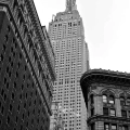 plakat-fragment-nowy-jork-empire-state-building-czarno-bialy_web.webp