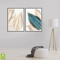 zestaw-2-plakatow-zlote-i-zielone-liscie-salon-czarna-wnetrze.webp