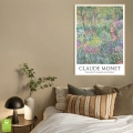 claude-monet-ogrod-giverny-fioletowy-sypialnia-plakat-drewno-wnetrze.webp