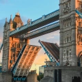 londyn-tower-bridge-do-salonu-i-sypialni-plakat-fragment.webp