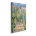 claude-monet-zielony-ogrod-reprodukcja-plotno-pion-bok.webp