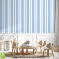 tapeta-na-wymiar-w-pasy-light-blue-jasnoniebieska-wnetrze1.webp