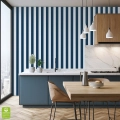tapeta-na-wymiar-granatowa-w-waskie-pasy-navy-blue-narrow-stripe-wnetrze1.webp