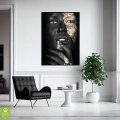 twarz-kobiety-czarno-zloty-obraz-do-salonu-sypialni-glamour-bm-plakat-czarna-wnetrze.webp