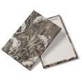 obraz-na-plotnie-kwiaty-polne-braz-szary-boho-vintage-plotno-pion-tyl.webp