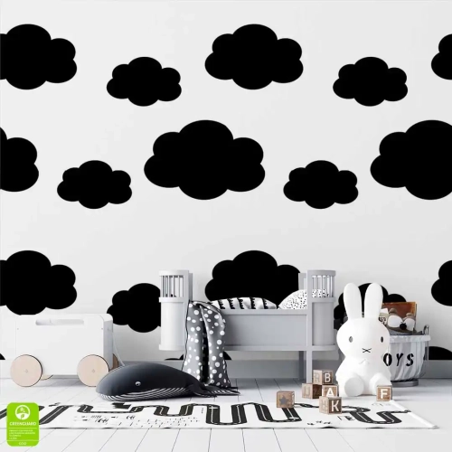 tapeta-na-scienna-czarne-chmurki-wnetrze.webp