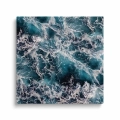 obraz-na-plotnie-niebieska-woda-oceanu-kwadrat.webp
