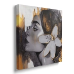 Obraz na płótnie - Zmysłowa kobieta i kwiat